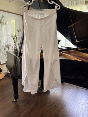 Juniper Blu Women's White Draped Pants size medium